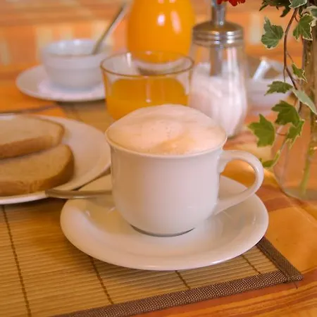 Bed & Breakfast Happy Days